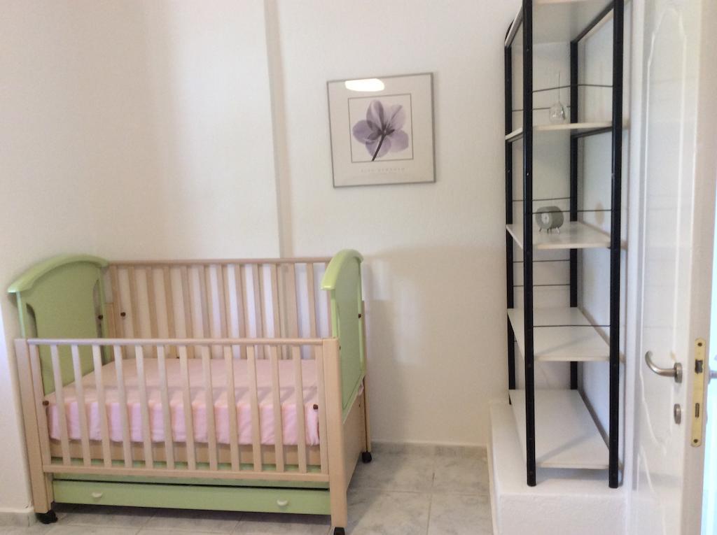 Red House Villa Gerakini Phòng bức ảnh